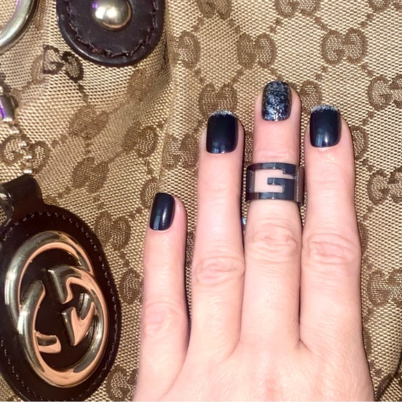 GUCCI Ruthenium & Sterling Silver G Logo Band Ring Authenticity Cert & Dust Bag - Picture 8 of 15